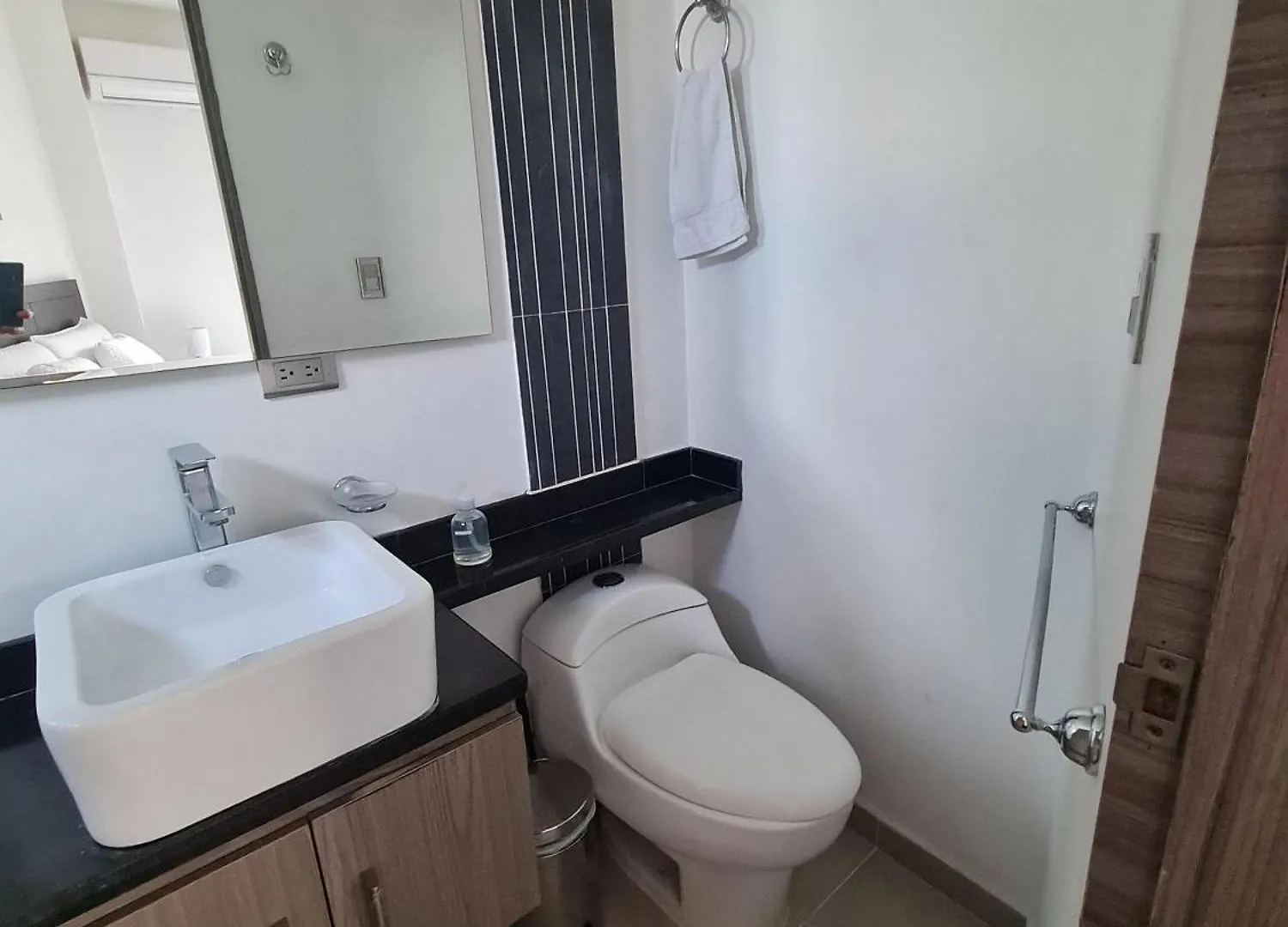 506 Moderno Aparta-Suite En Versalles Tipo Loft - Cali Tower Suites & Lofts 0*,