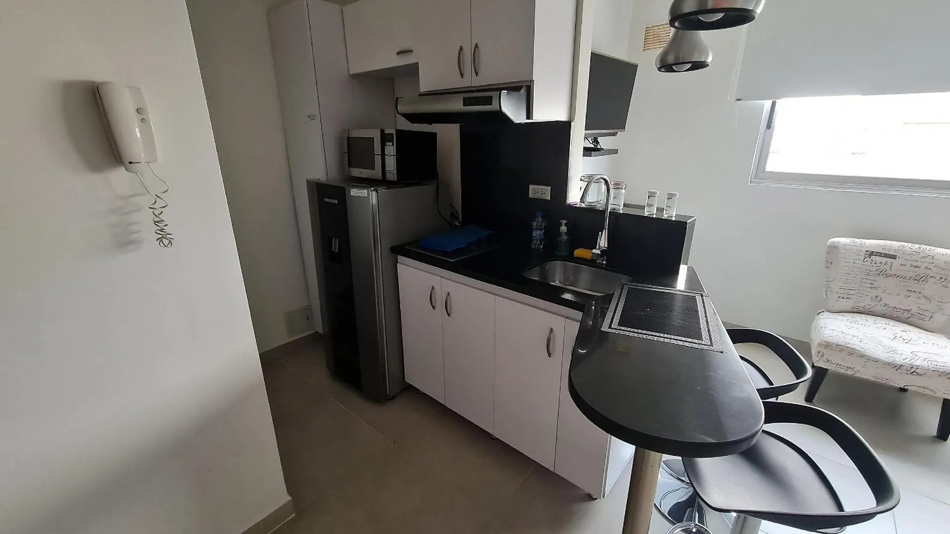 506 Moderno Aparta-Suite En Versalles Tipo Loft - Cali Tower Suites & Lofts Апартаменты